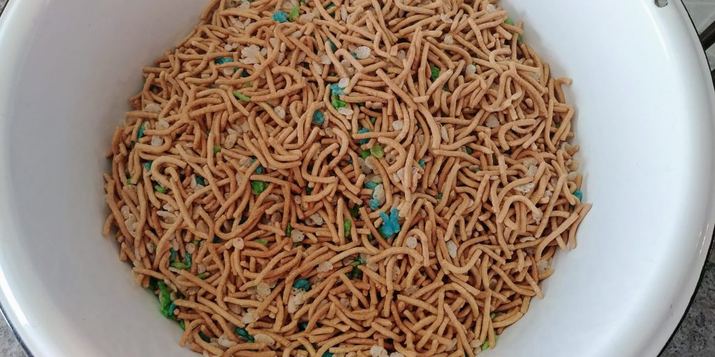 Chocolate Nests Chow Mein Noodles and Rice Krispies plain