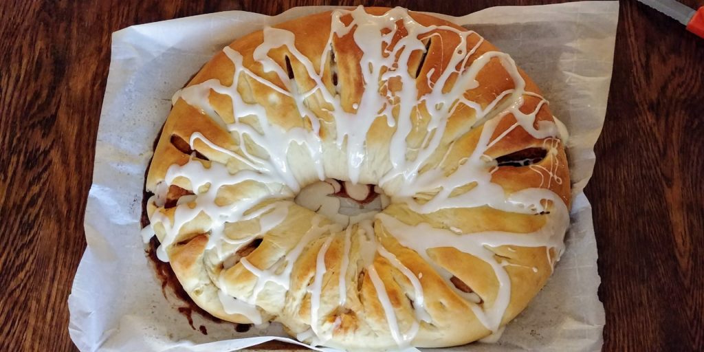 Tea Ring Baked on Pan