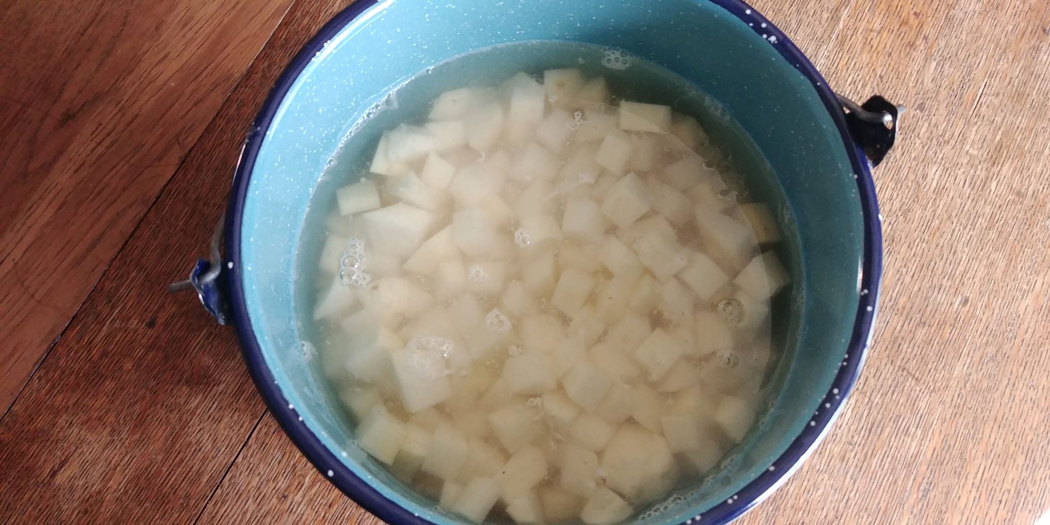 Make-Ahead Mashed Potatoes - The Kitchen Wench